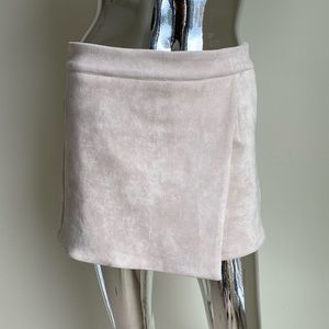 Missquided faux suede skort